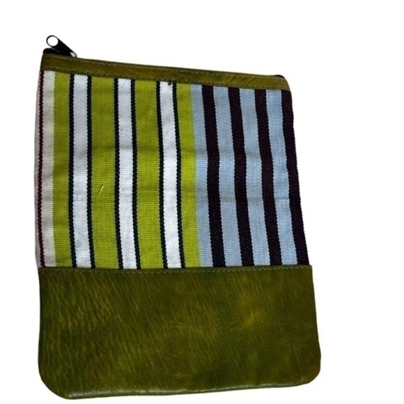 Altiplano Leather and Fabric Case Bag makeup NWOT Fair Trade Artsy gift - Picture 3 of 7